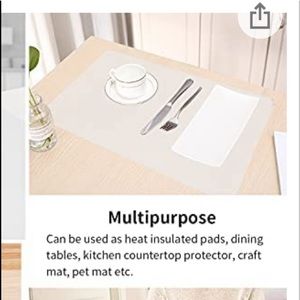 Extra large silicone table mat in translucent